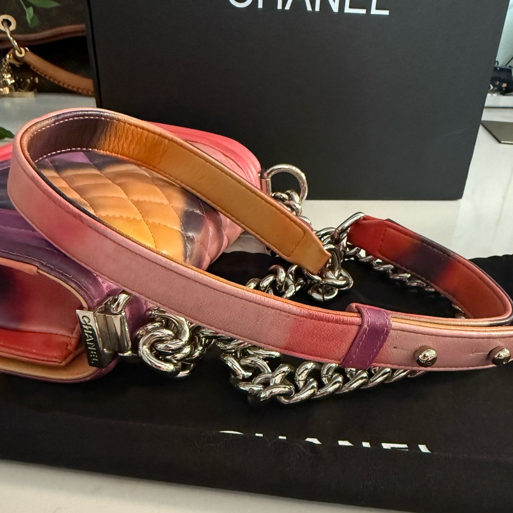 CHANEL Small Flower Power Boy Bag w/Box & Dust-Bag ~ EXCELLENT CONDITION - Picture 6 of 16